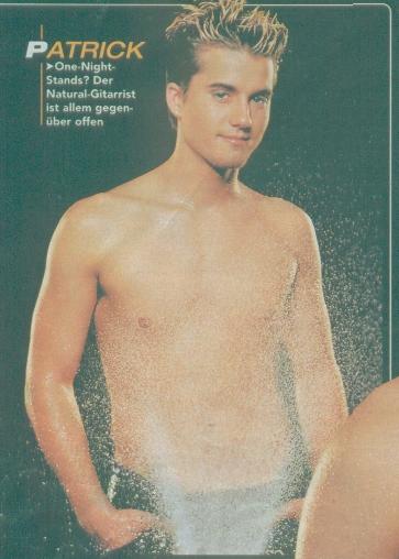 shirtlesspatrick.jpg